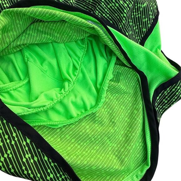 Nike Women's Running Shorts Lime Green/Black Size M Dri-FIT Activewear - Picture 5 of 7